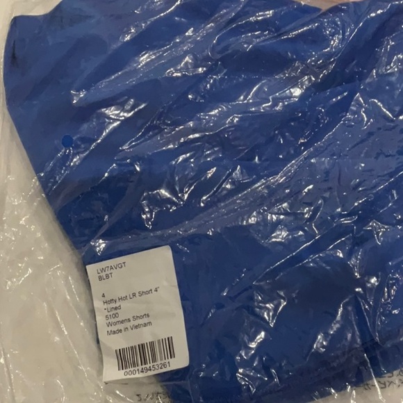 C - Lululemon Hotty Hot Low-Rise Lined Short 4"
Blazer Blue Tone - Picture 7 of 7